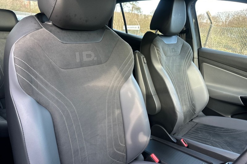 2022 (22) VOLKSWAGEN ID.4 109kW Life Pure 52kWh 5dr Auto 5177806