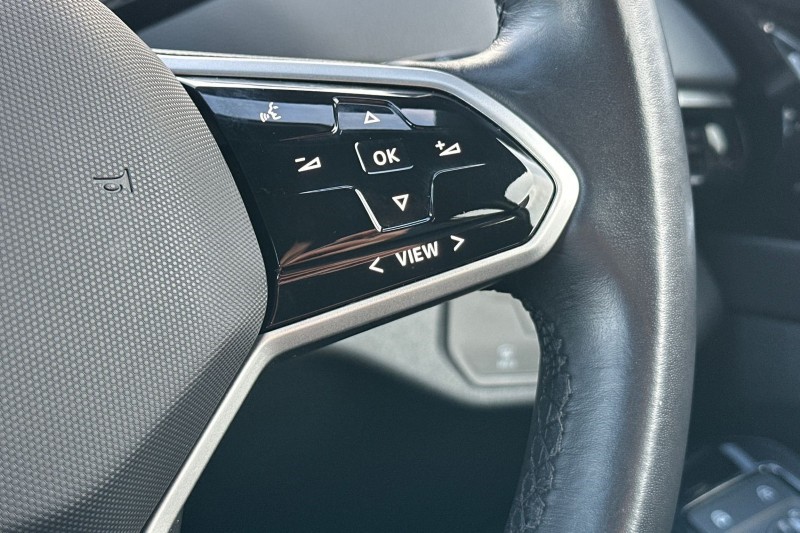 2022 (22) VOLKSWAGEN ID.4 109kW Life Pure 52kWh 5dr Auto 5177809