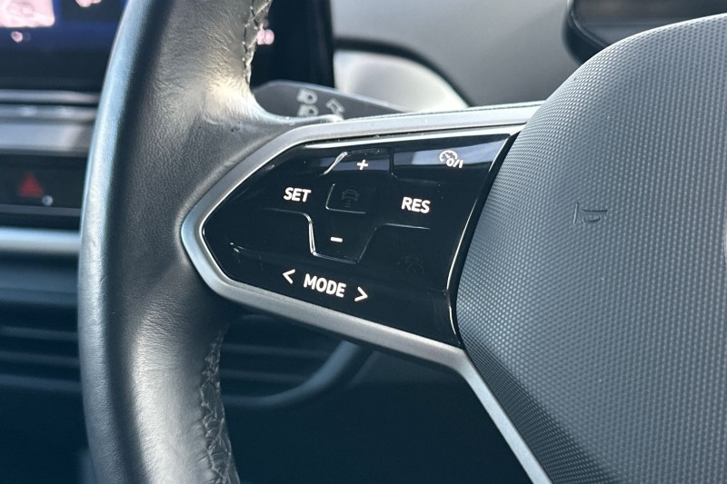 2022 (22) VOLKSWAGEN ID.4 109kW Life Pure 52kWh 5dr Auto 5177808