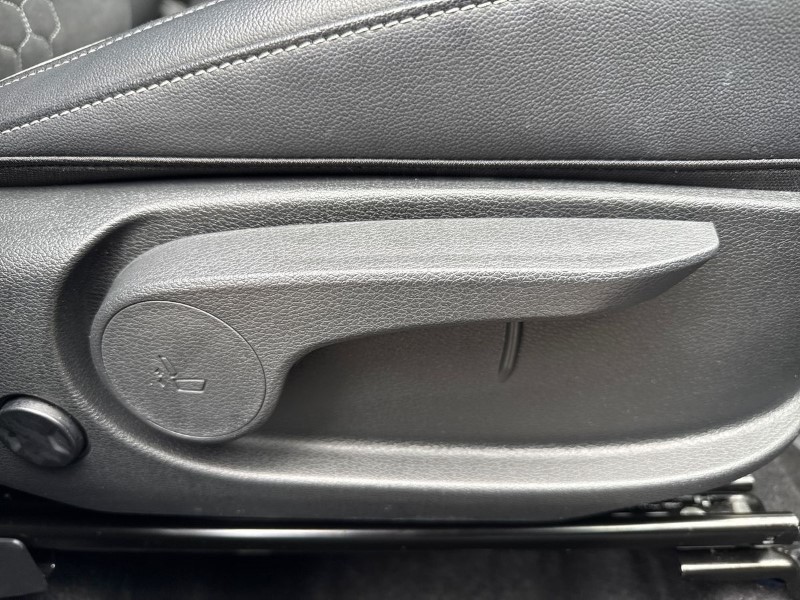 2025 (25) KIA SPORTAGE 1.6T GDi 157 48V ISG GT-Line 5dr 5185596