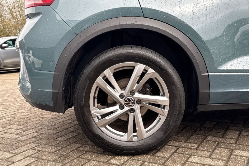 2023 (23) VOLKSWAGEN T-ROC 2.0 TDI 150 EVO R-Line 5dr 5186012