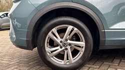 2023 (23) VOLKSWAGEN T-ROC 2.0 TDI 150 EVO R-Line 5dr 5186012