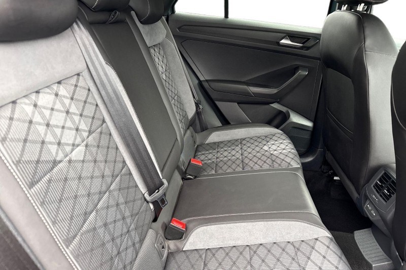 2023 (23) VOLKSWAGEN T-ROC 2.0 TDI 150 EVO R-Line 5dr 5186008