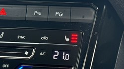 2023 (23) VOLKSWAGEN T-ROC 2.0 TDI 150 EVO R-Line 5dr 5186030