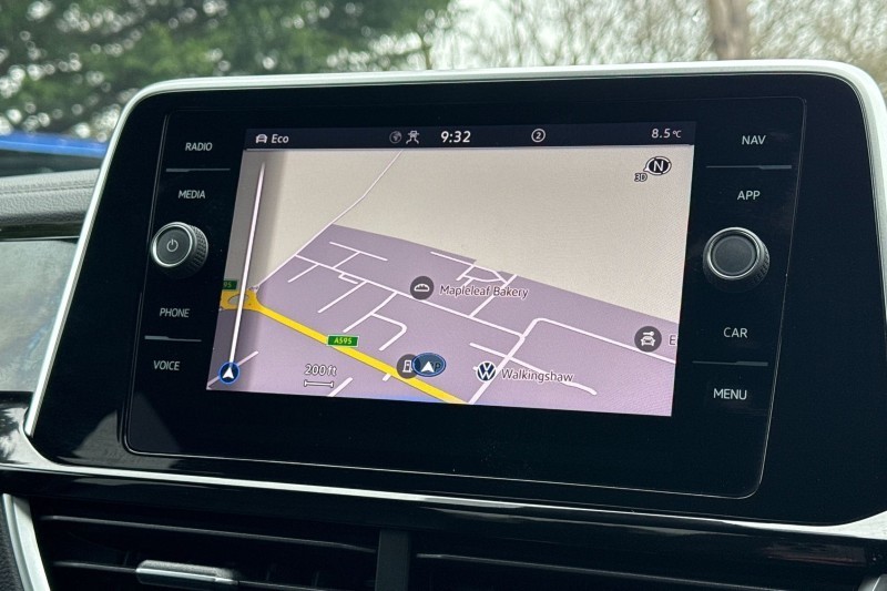 2023 (23) VOLKSWAGEN T-ROC 2.0 TDI 150 EVO R-Line 5dr 5186027