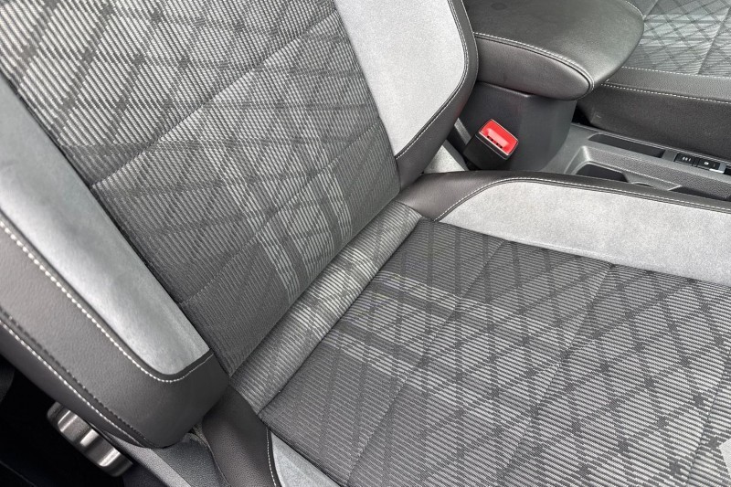 2023 (23) VOLKSWAGEN T-ROC 2.0 TDI 150 EVO R-Line 5dr 5186019