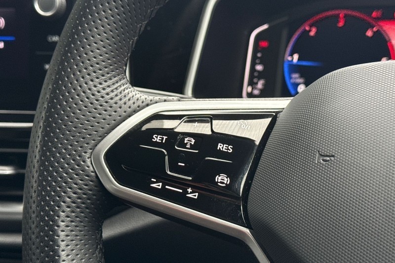 2023 (23) VOLKSWAGEN T-ROC 2.0 TDI 150 EVO R-Line 5dr 5186022