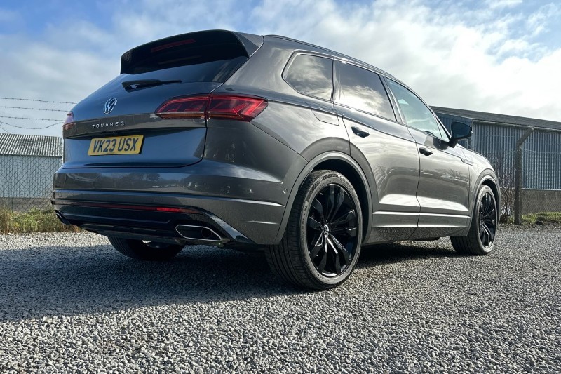 2023 (23) VOLKSWAGEN TOUAREG 3.0 V6 TDI 4Motion Black Edition 5dr Tip Auto 5189630
