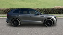 2023 (23) VOLKSWAGEN TOUAREG 3.0 V6 TDI 4Motion Black Edition 5dr Tip Auto 5189595