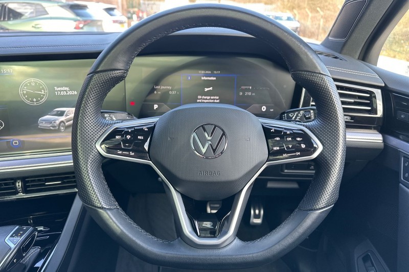 2023 (23) VOLKSWAGEN TOUAREG 3.0 V6 TDI 4Motion Black Edition 5dr Tip Auto 5189608