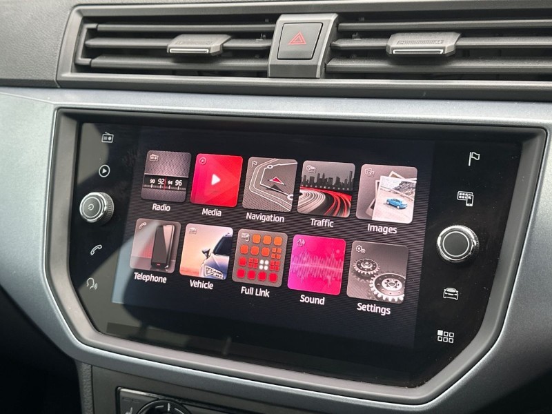 2018 (18) SEAT ARONA 1.6 TDI 115 SE Technology Lux 5dr 5232865