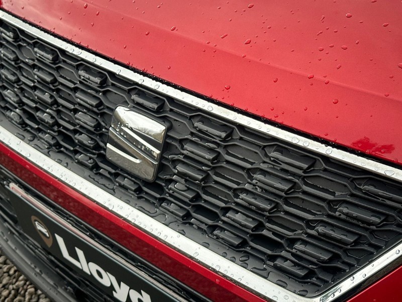 2018 (18) SEAT ARONA 1.6 TDI 115 SE Technology Lux 5dr 5232875