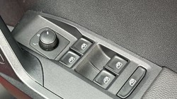 2018 (18) SEAT ARONA 1.6 TDI 115 SE Technology Lux 5dr 5232856