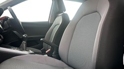 2018 (18) SEAT ARONA 1.6 TDI 115 SE Technology Lux 5dr 5232846