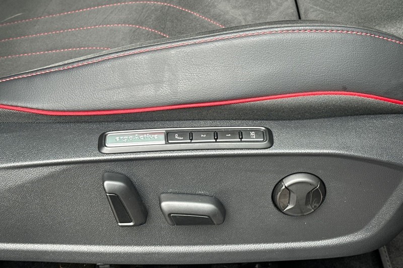 2025 (75) VOLKSWAGEN ID.4 250kW 4MOTION GTX Edition 79kWh 5dr Auto 5233672