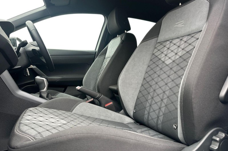 2025 (75) VOLKSWAGEN TAIGO 1.5 TSI 150 Black Edition 5dr DSG 5192118