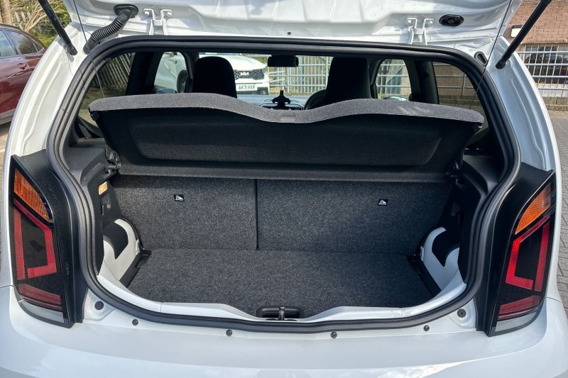 2018 (18) VOLKSWAGEN UP 1.0 115PS Up GTI 3dr 5280178