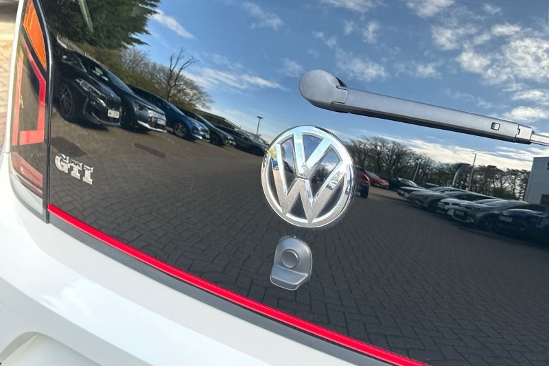 2018 (18) VOLKSWAGEN UP 1.0 115PS Up GTI 3dr 5280184