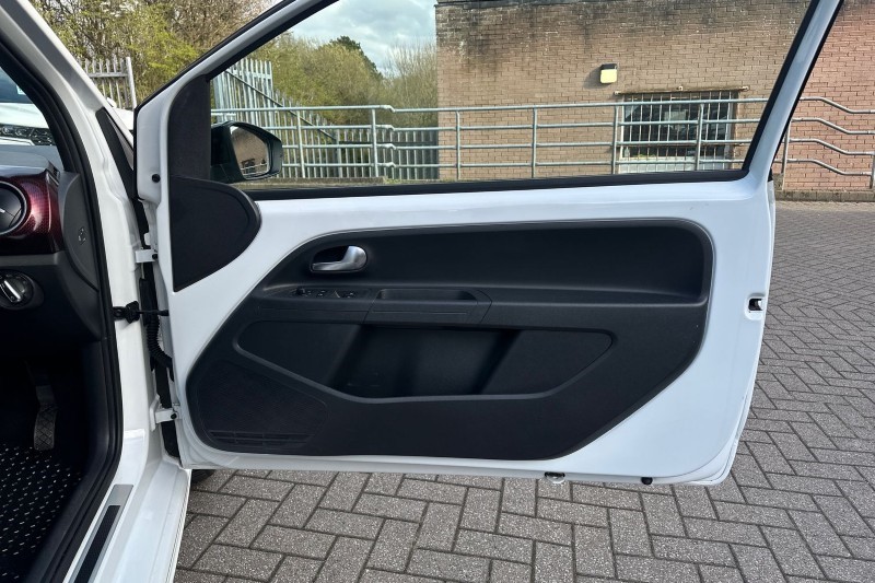 2018 (18) VOLKSWAGEN UP 1.0 115PS Up GTI 3dr 5280160