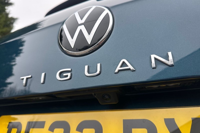 2023 (23) VOLKSWAGEN TIGUAN 2.0 TDI R-Line 5dr DSG 5208838