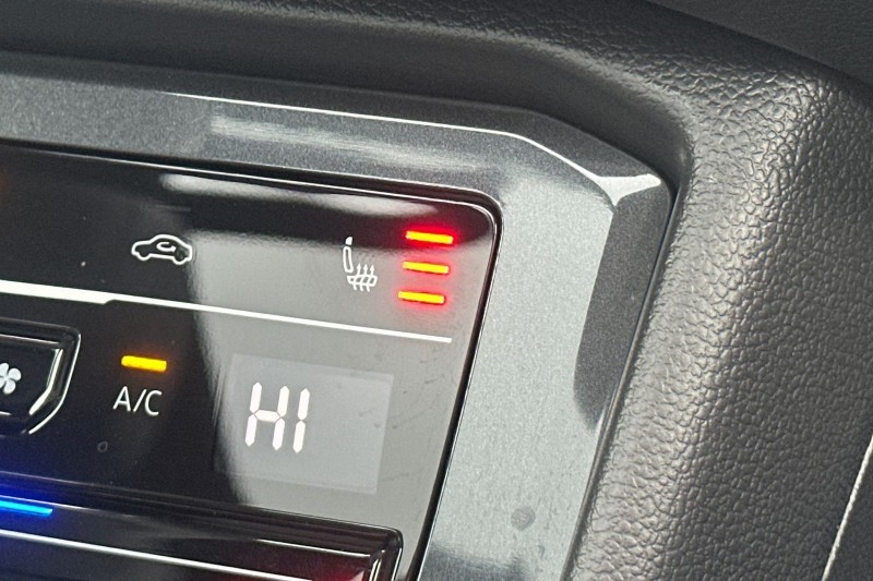 2023 (23) VOLKSWAGEN TIGUAN 2.0 TDI R-Line 5dr DSG 5208826