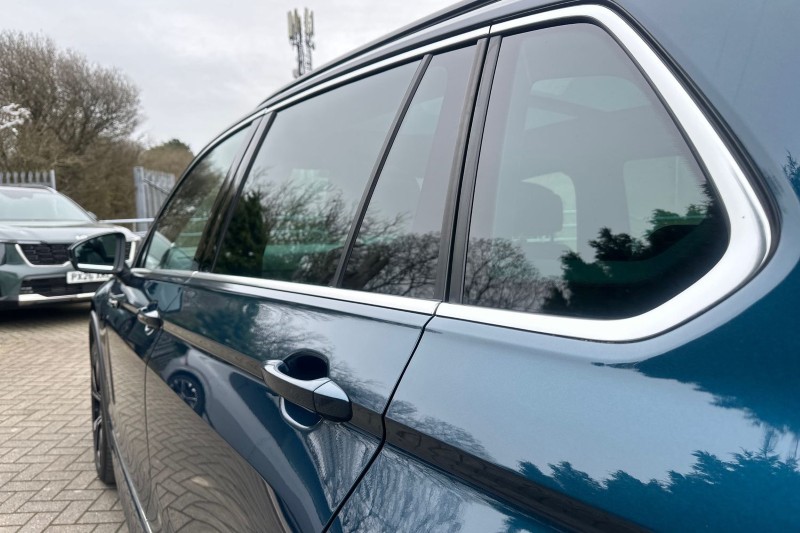 2023 (23) VOLKSWAGEN TIGUAN 2.0 TDI R-Line 5dr DSG 5208832