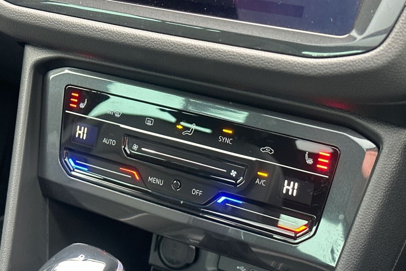 2023 (23) VOLKSWAGEN TIGUAN 2.0 TDI R-Line 5dr DSG 5208824