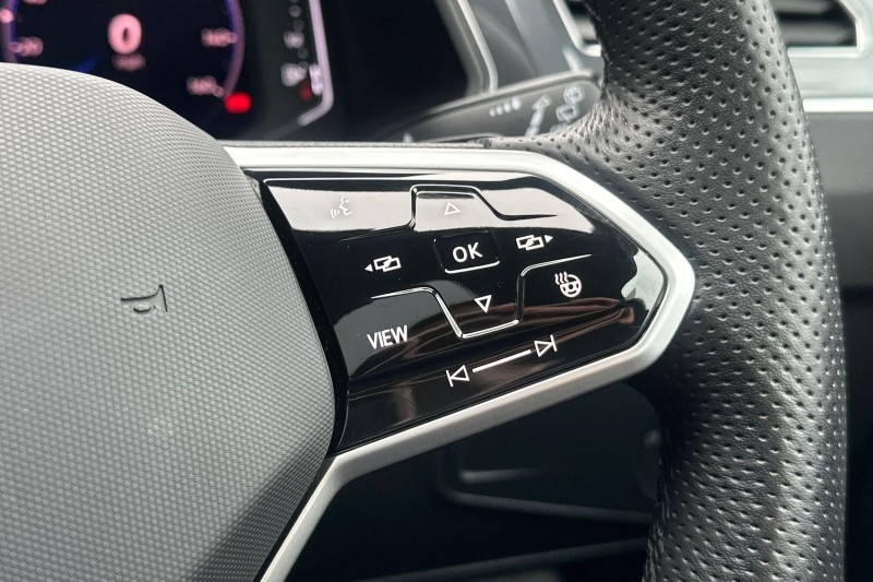 2023 (23) VOLKSWAGEN TIGUAN 2.0 TDI R-Line 5dr DSG 5208817