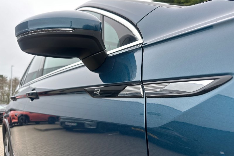 2023 (23) VOLKSWAGEN TIGUAN 2.0 TDI R-Line 5dr DSG 5208839