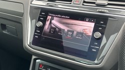 2023 (23) VOLKSWAGEN TIGUAN 2.0 TDI R-Line 5dr DSG 5208825