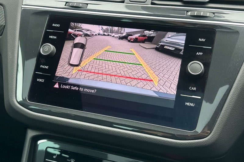 2023 (23) VOLKSWAGEN TIGUAN 2.0 TDI R-Line 5dr DSG 5208822