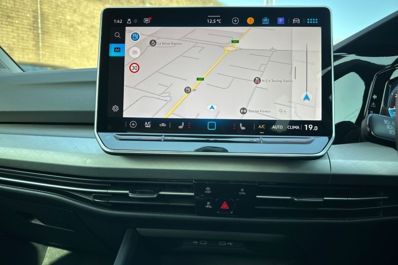 2025 (25) VOLKSWAGEN GOLF 1.5 TSI Match 5dr 5229402