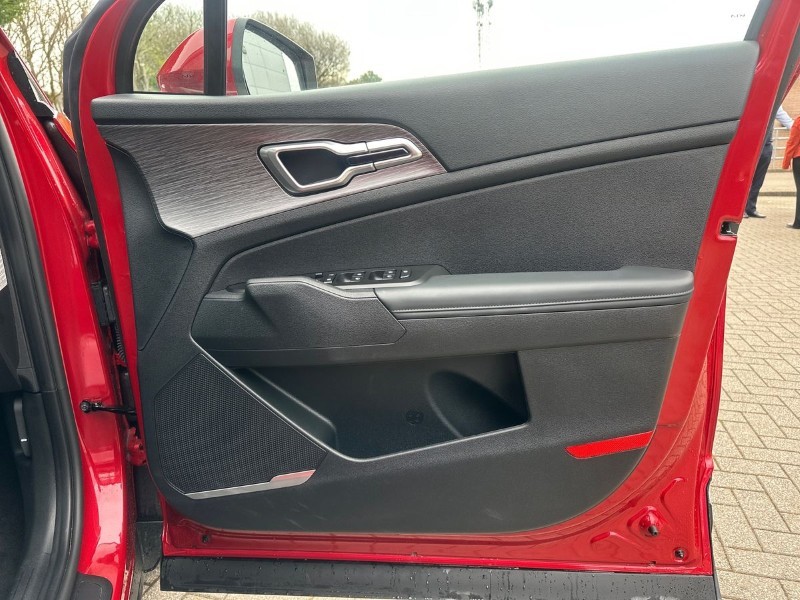 2025 (25) KIA SPORTAGE 1.6T GDi 157 48V ISG 2 5dr 5207250