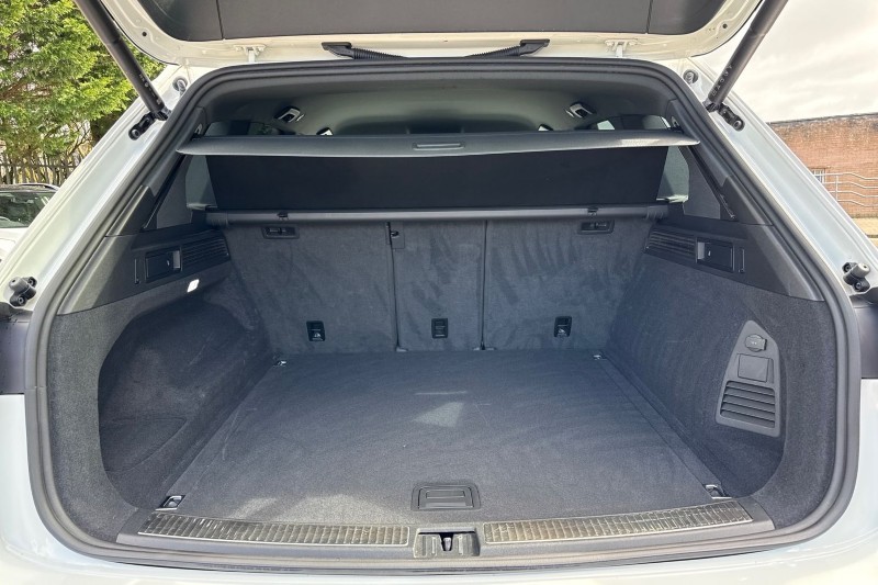 2023 (23) VOLKSWAGEN TOUAREG 3.0 V6 TDI 4Motion R-Line 5dr Tip Auto 5218996