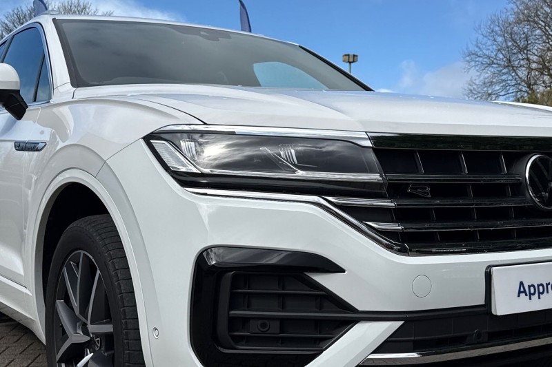 2023 (23) VOLKSWAGEN TOUAREG 3.0 V6 TDI 4Motion R-Line 5dr Tip Auto 5218999