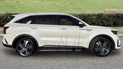 2022 (71) KIA SORENTO 1.6 T-GDi HEV 4 5dr Auto 5256579