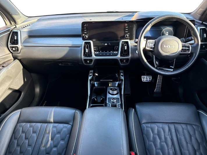 2022 (71) KIA SORENTO 1.6 T-GDi HEV 4 5dr Auto 5256583