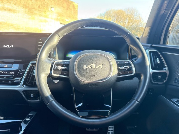2022 (71) KIA SORENTO 1.6 T-GDi HEV 4 5dr Auto 5256592