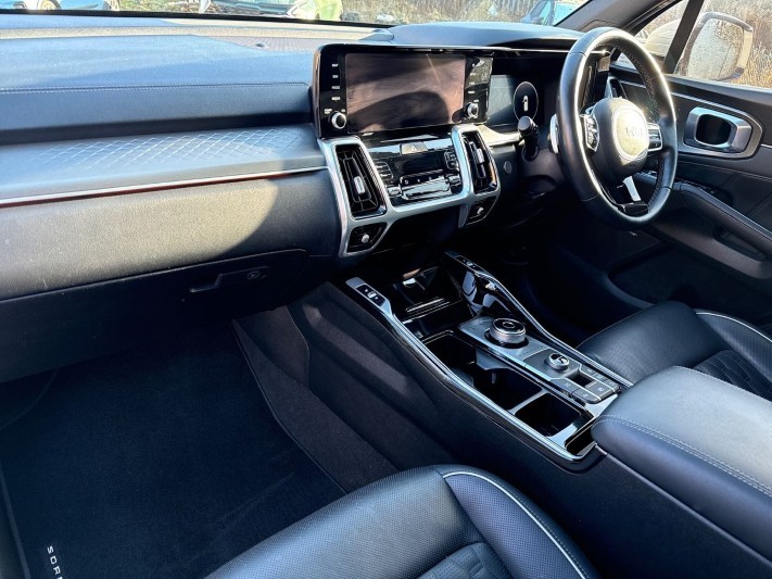 2022 (71) KIA SORENTO 1.6 T-GDi HEV 4 5dr Auto 5256608