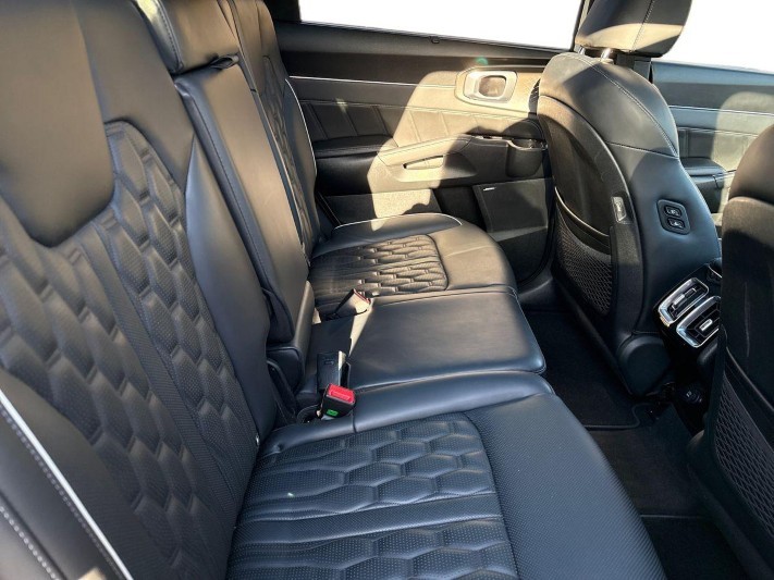 2022 (71) KIA SORENTO 1.6 T-GDi HEV 4 5dr Auto 5256578