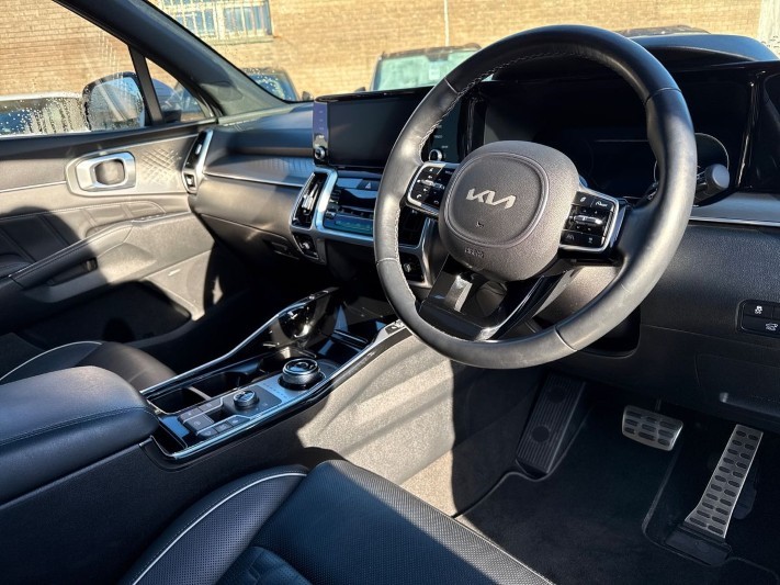 2022 (71) KIA SORENTO 1.6 T-GDi HEV 4 5dr Auto 5256585
