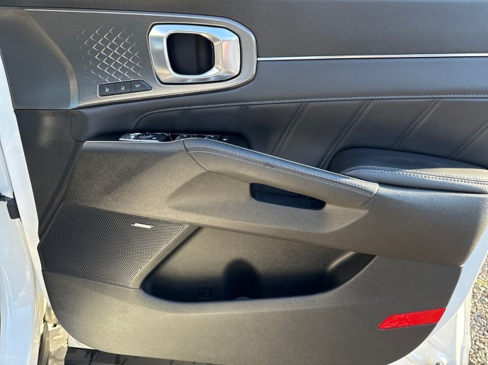 2022 (71) KIA SORENTO 1.6 T-GDi HEV 4 5dr Auto 5256586