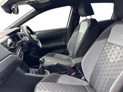 2024 (24) VOLKSWAGEN POLO 1.0 TSI R-Line 5dr