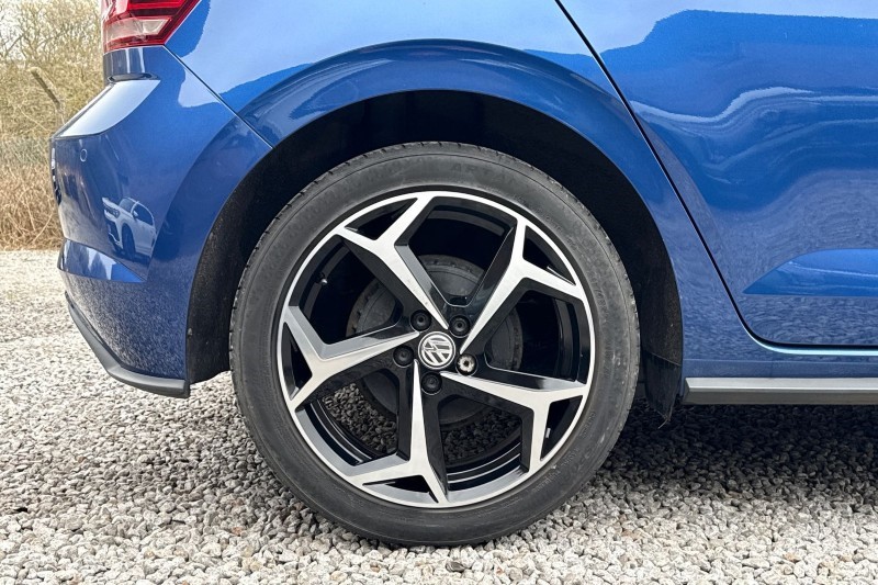 2021 (21) VOLKSWAGEN POLO 1.0 TSI 95 R-Line 5dr 5237995