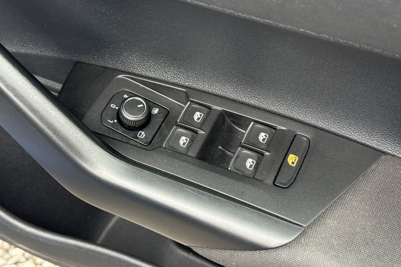 2021 (21) VOLKSWAGEN POLO 1.0 TSI 95 R-Line 5dr 5238000