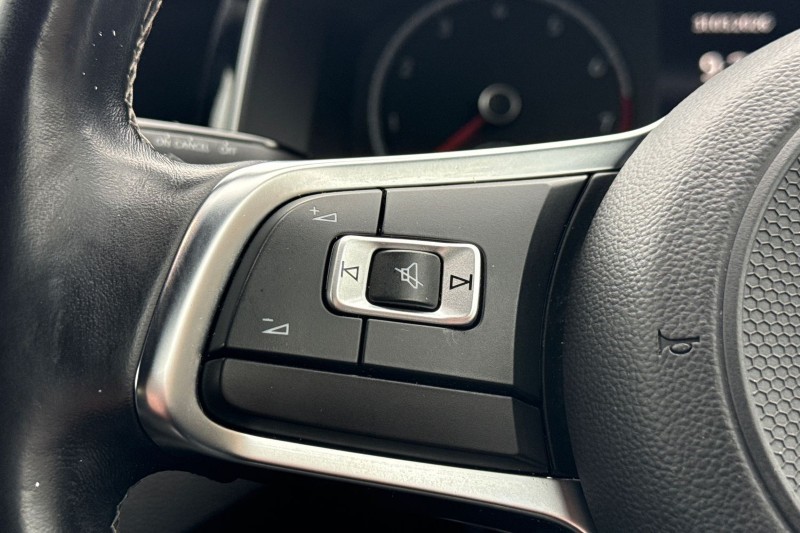 2021 (21) VOLKSWAGEN POLO 1.0 TSI 95 R-Line 5dr 5238005