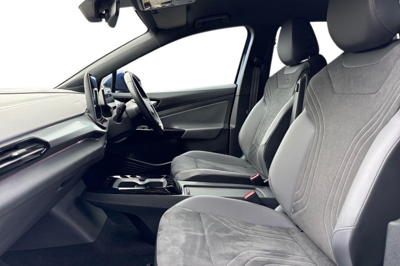 2024 (24) VOLKSWAGEN ID.4 210kW Match Pro 77kWh 5dr Auto 5208354