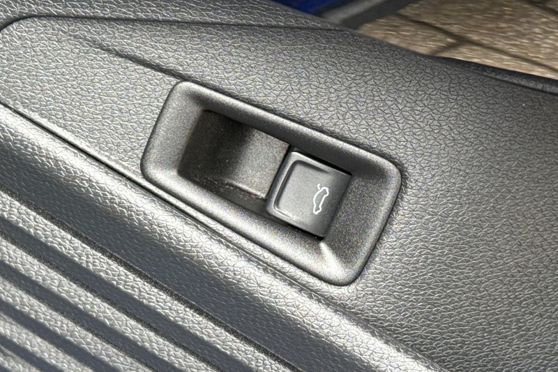 2024 (24) VOLKSWAGEN ID.4 210kW Match Pro 77kWh 5dr Auto 5208392