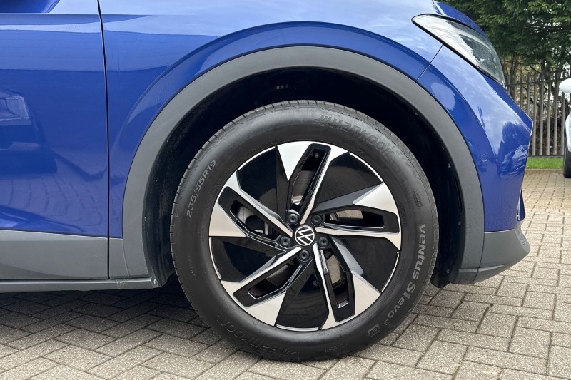 2024 (24) VOLKSWAGEN ID.4 210kW Match Pro 77kWh 5dr Auto 5208359