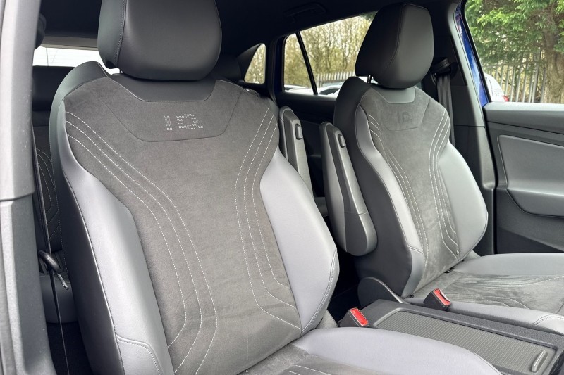 2024 (24) VOLKSWAGEN ID.4 210kW Match Pro 77kWh 5dr Auto 5208367